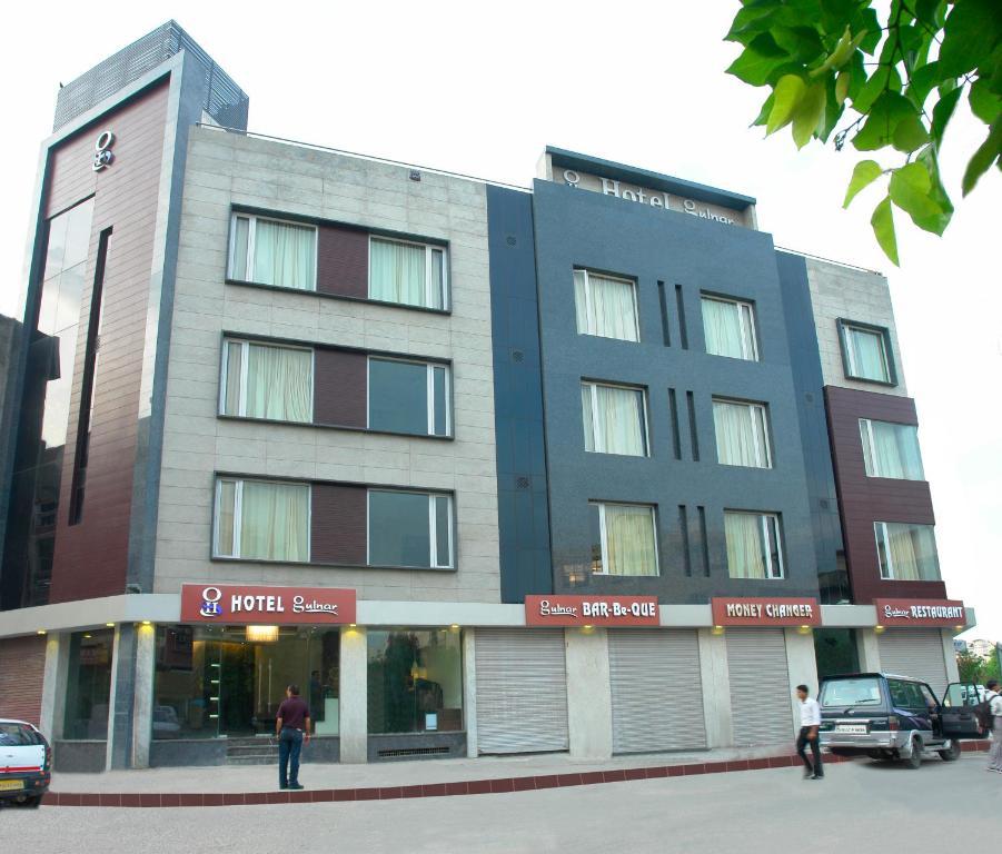 Hotel Gulnar Nova Deli Quarto foto
