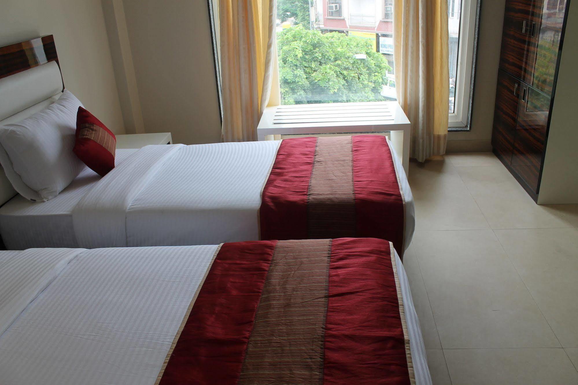 Hotel Gulnar Nova Deli Quarto foto